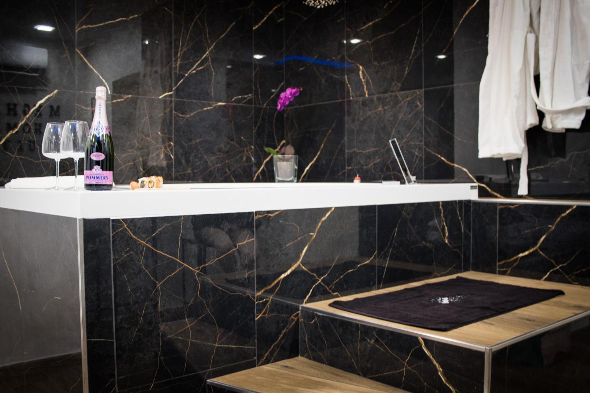 Suite Meghan Home Катания Экстерьер фото